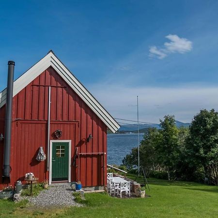 Kraemarvika Lodge Тромсё Экстерьер фото